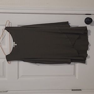 Peak a boo shoulder long sleeve shirt